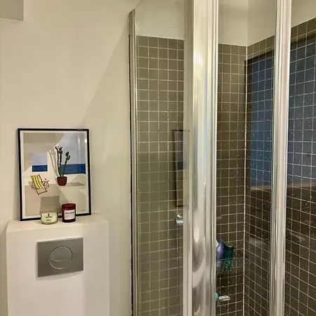 Cosy Montmartre Apartment Paris